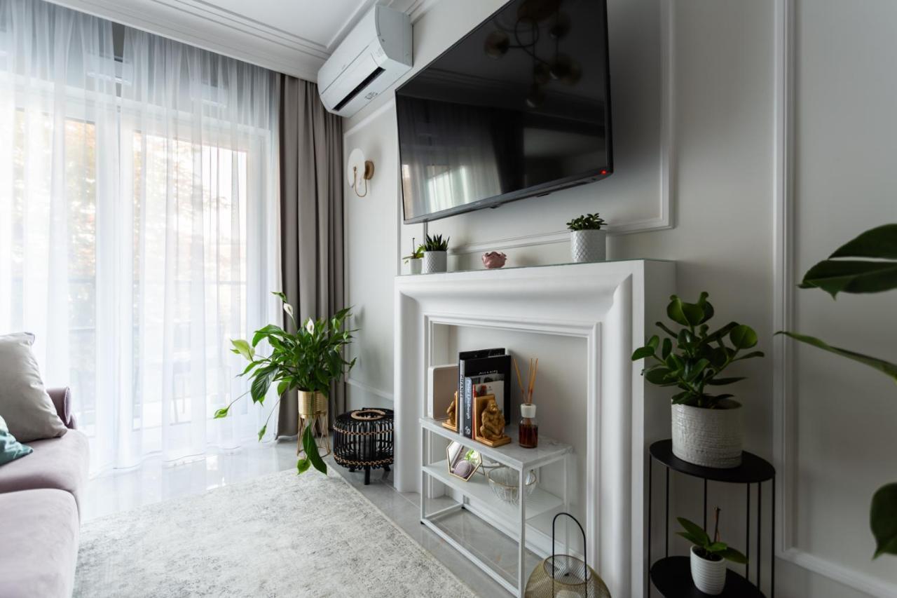 Golden Prince Apartment, So Close To Rynek! Free Parking Included. Вроцлав Экстерьер фото